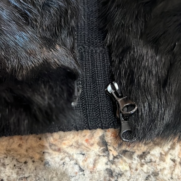 seeu Rabbit Vest - Picture 8 of 9